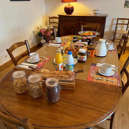 Les Crepinieres Bed & Breakfast Chartres Bagian luar foto