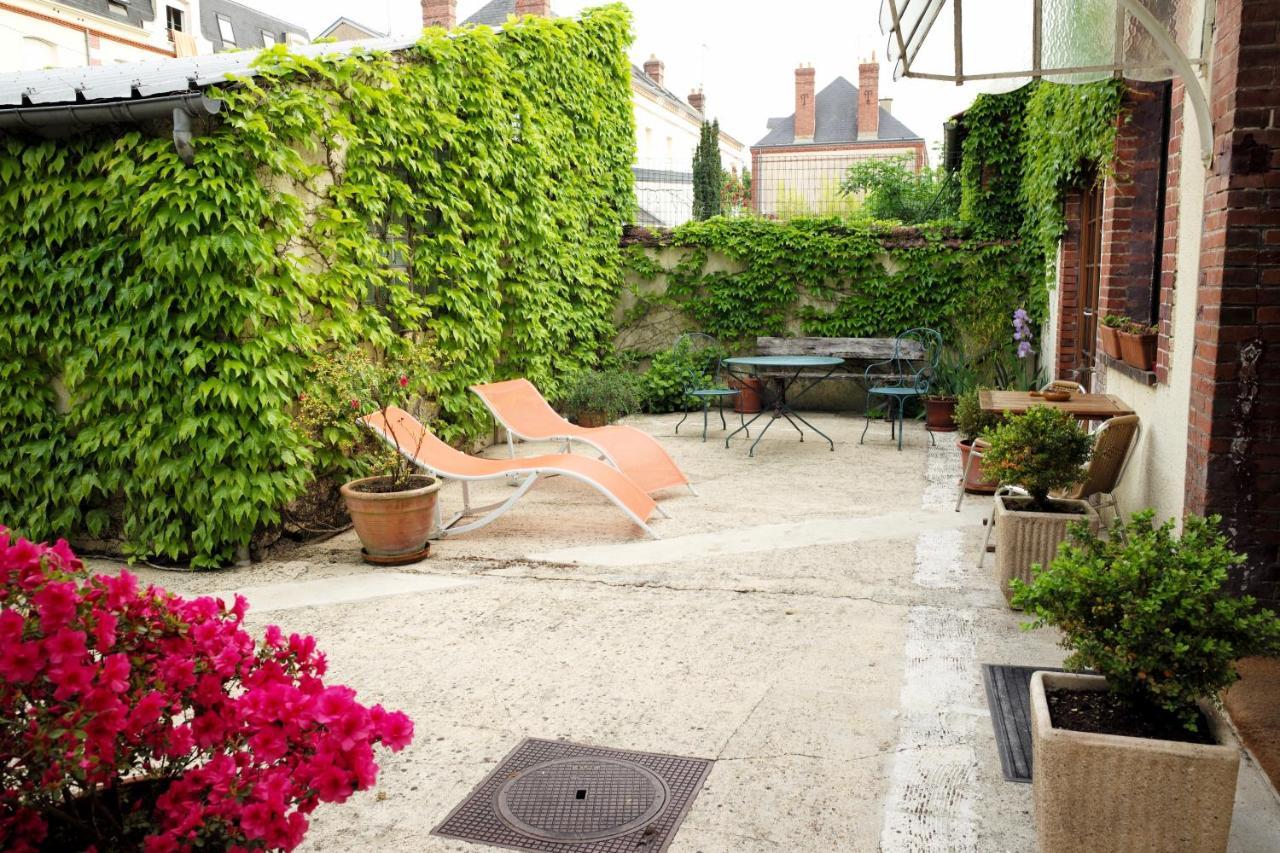 Les Crepinieres Bed & Breakfast Chartres Bagian luar foto